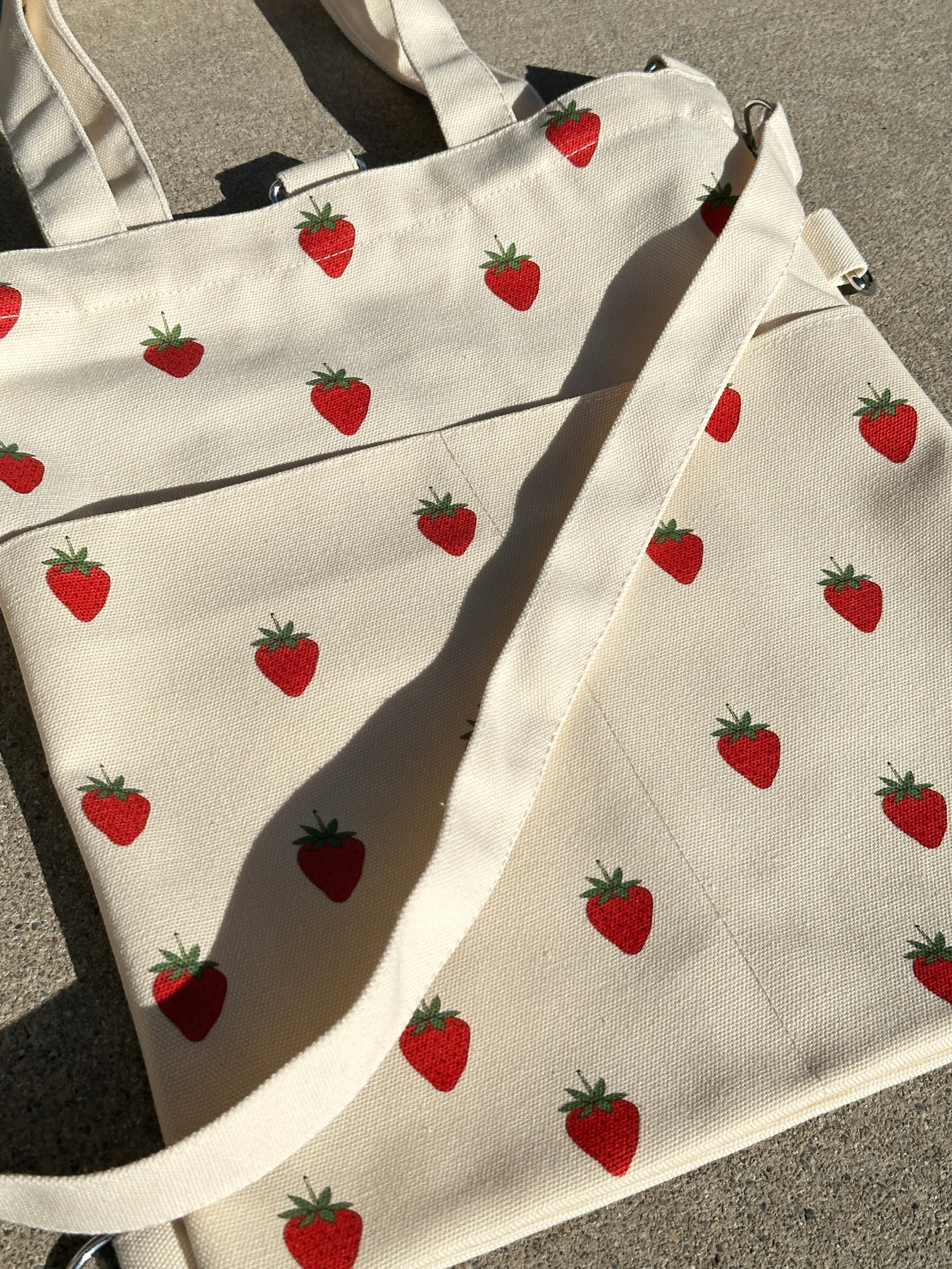 Berry Strawberry Tote Bag – Loveejai