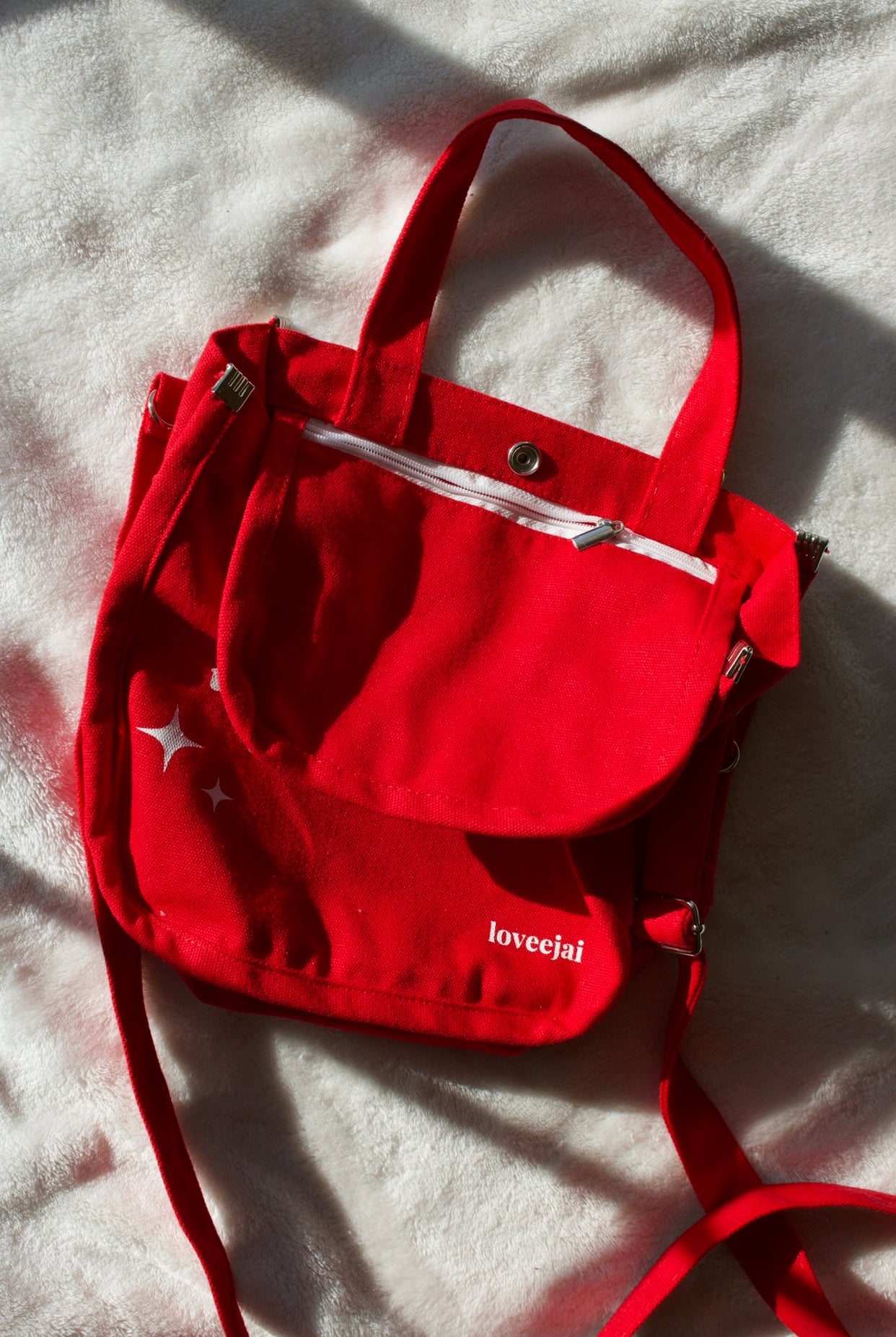 THIS MOMENT Mini Crossbody (Red)